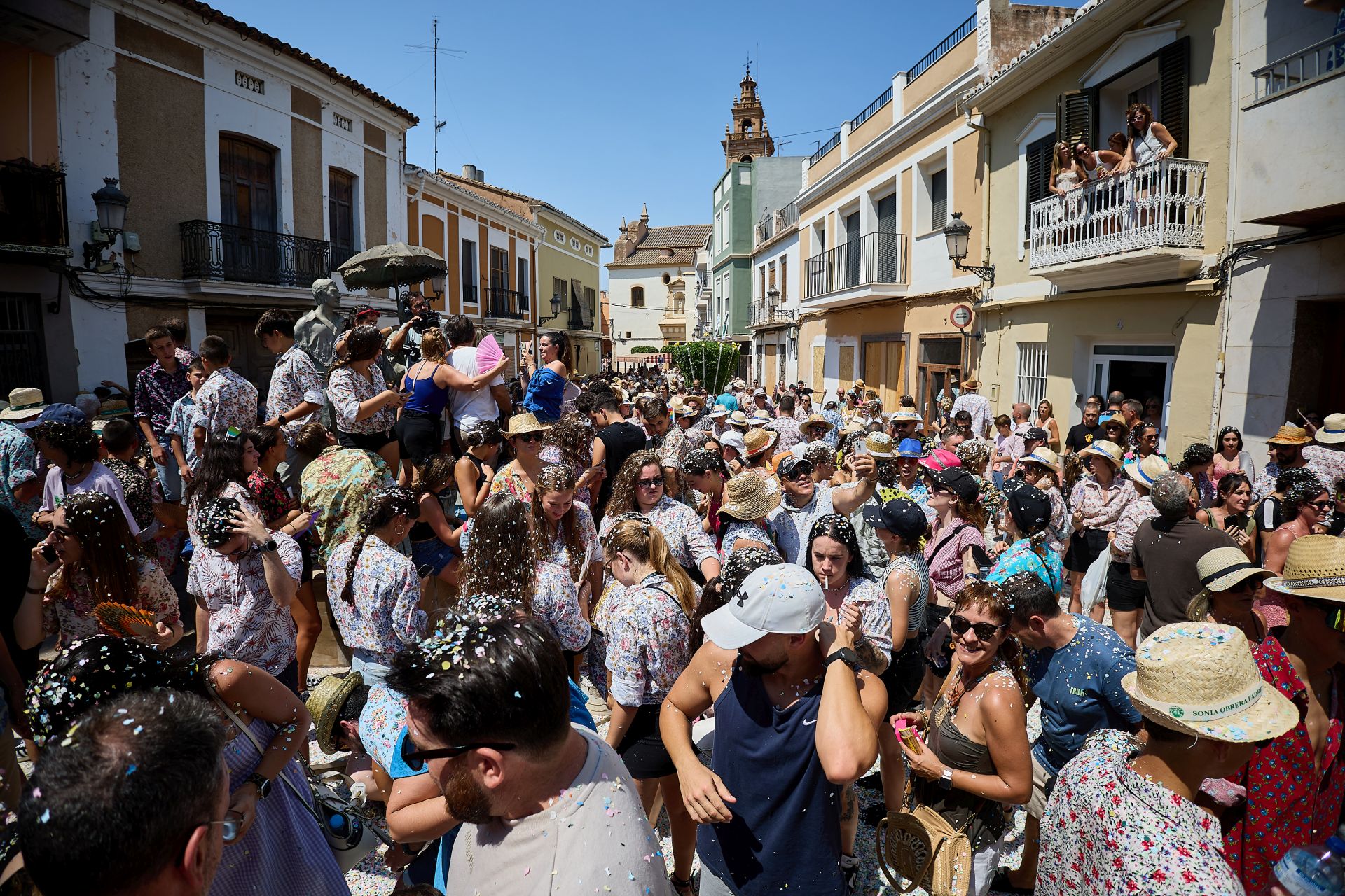 Color, calor, música y &#039;alfàbegues&#039; en Bétera