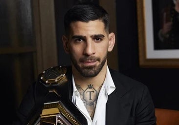 Topuria entrena con pantalones del Levante