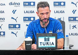 Corberán, durante la rueda de prensa previa al partido de la Real Sociedad.