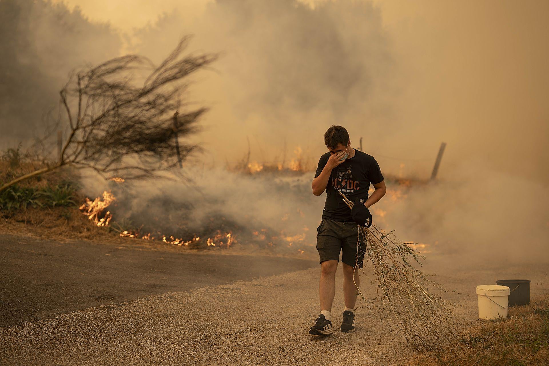Incendio forestal en Carballeda de Avia (Ourense)