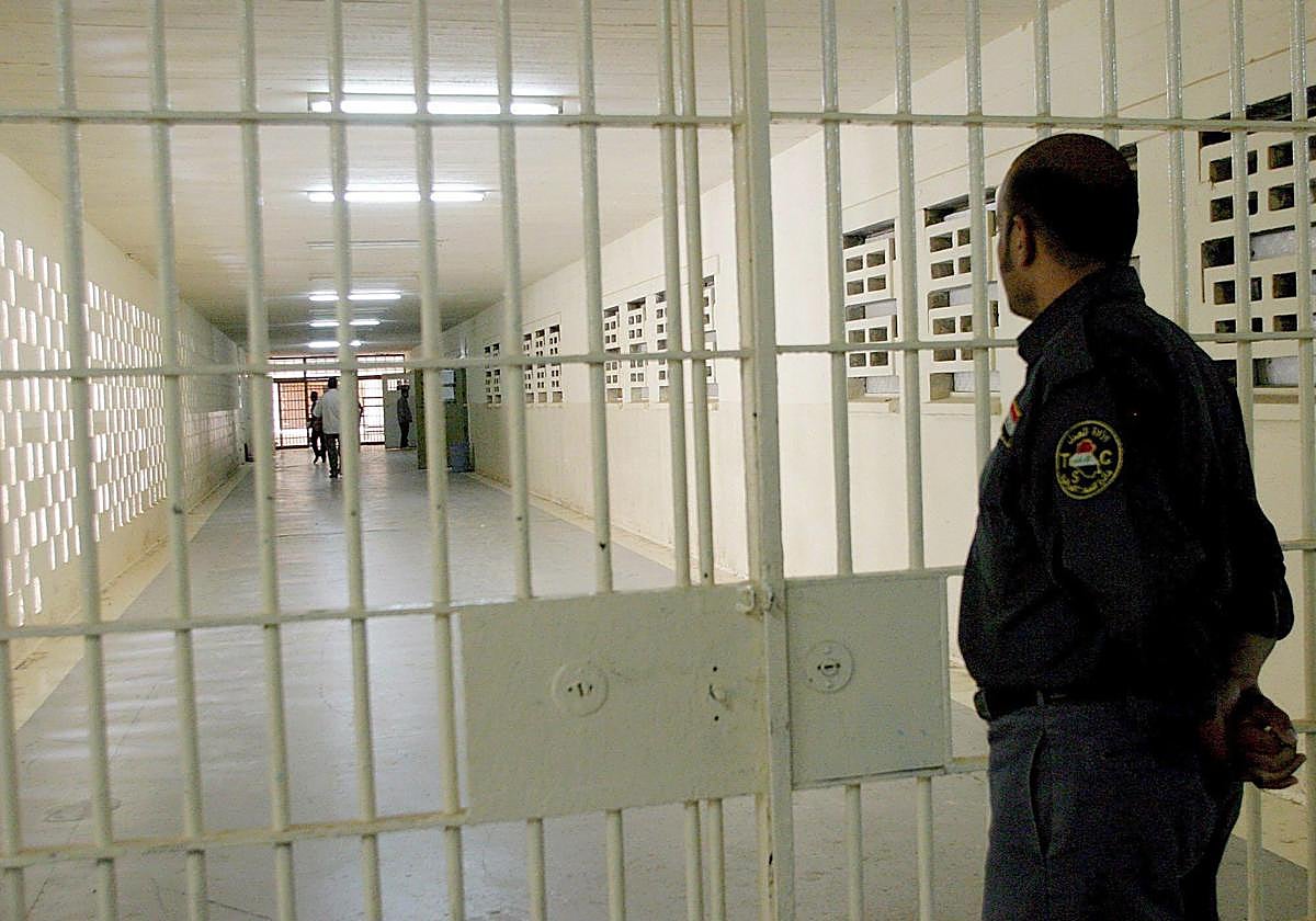 Funcionario de prisión.