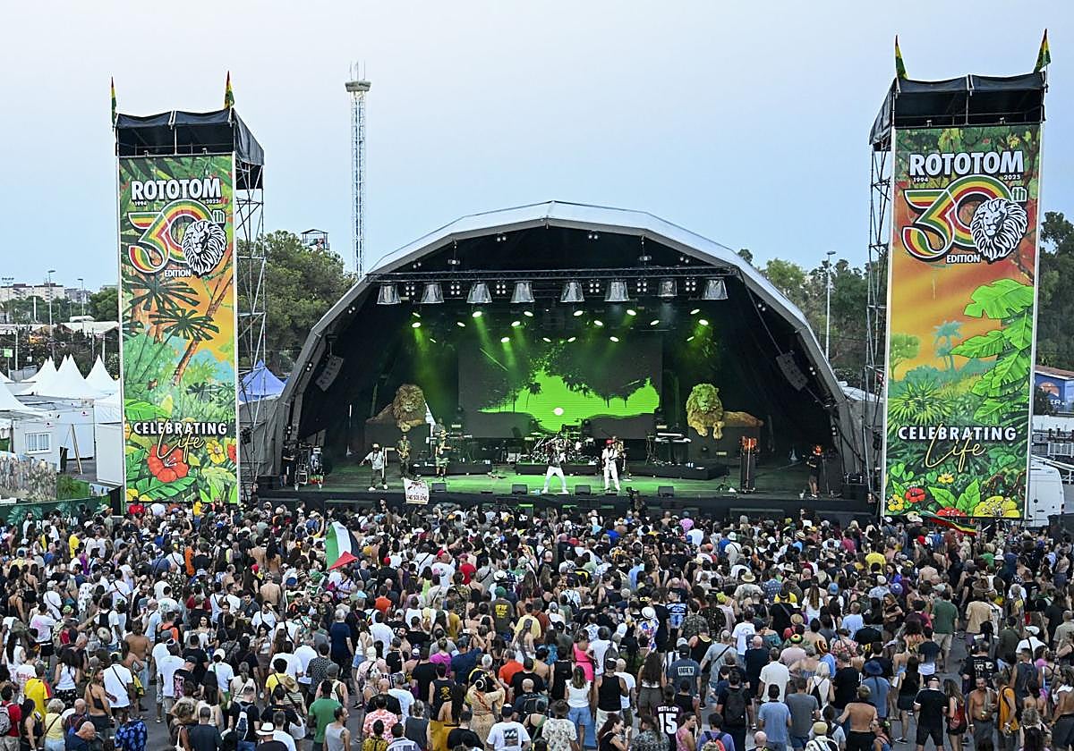 Benicàssim se convierte en Jamaica durante el Rototom
