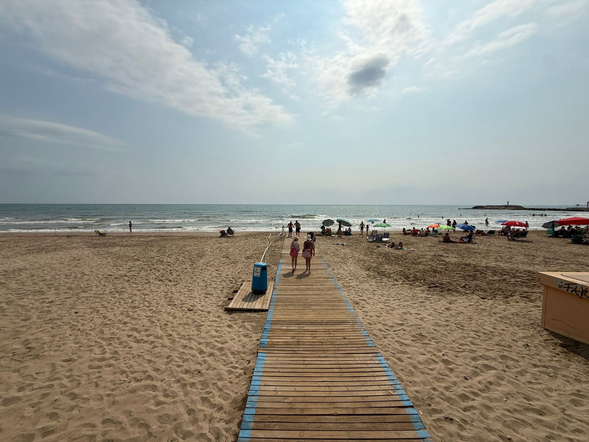 FOTOS | Cierran parte de la playa de Port Saplaya