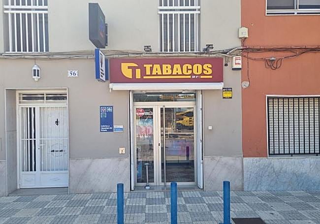 Estanco de Guadassuar donde se selló el boleto ganador del segundo premio.