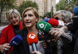 La exconsellera Salomé Pradas, antes de prestar declaración ante la jueza de la dana.