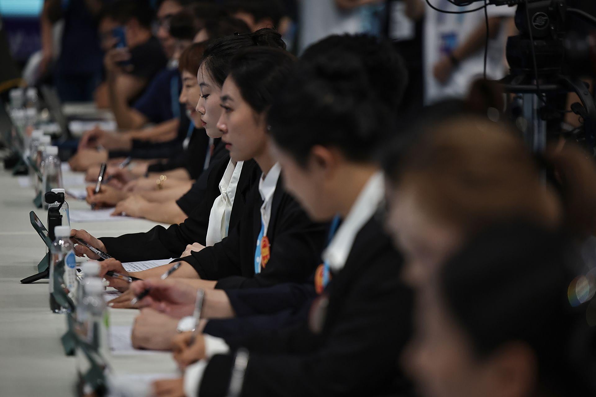 Celebración de las primeras Olimpiadas de robots en Pekín