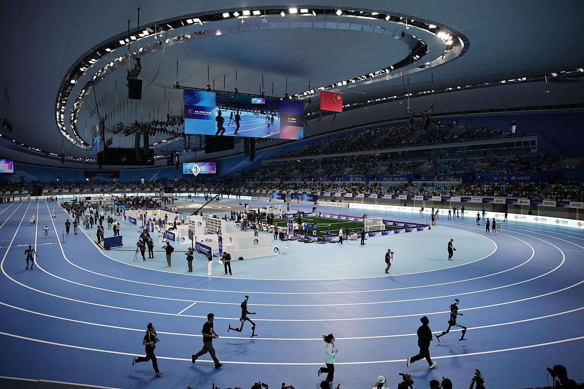 Celebración de las primeras Olimpiadas de robots en Pekín