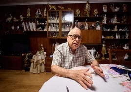 Ginés Buendía, trasplantado de corazón, durante la entrevista en su casa