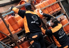 Reparto de botellas de butano, en una imagen de archivo.