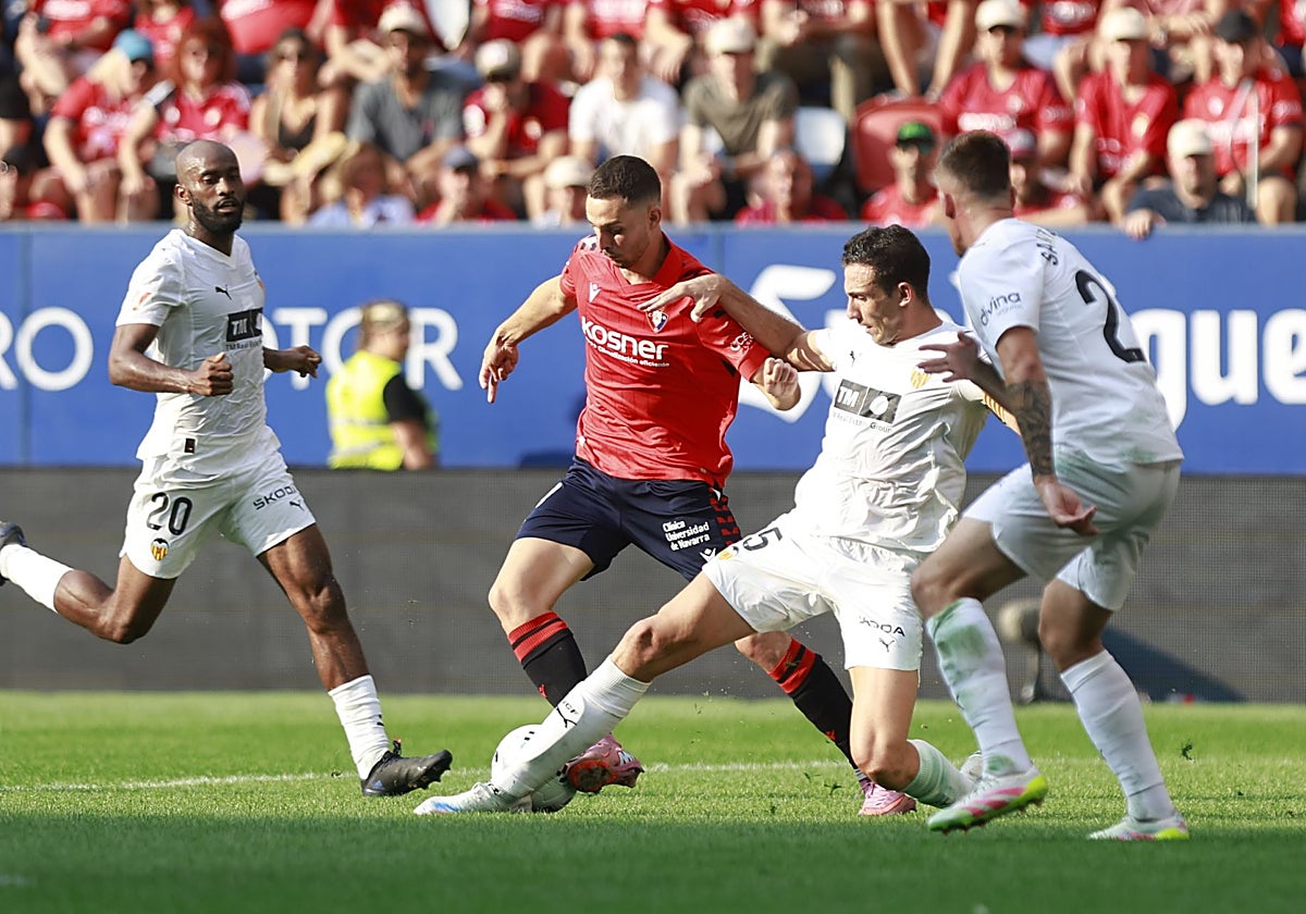 Unai García con el balón.