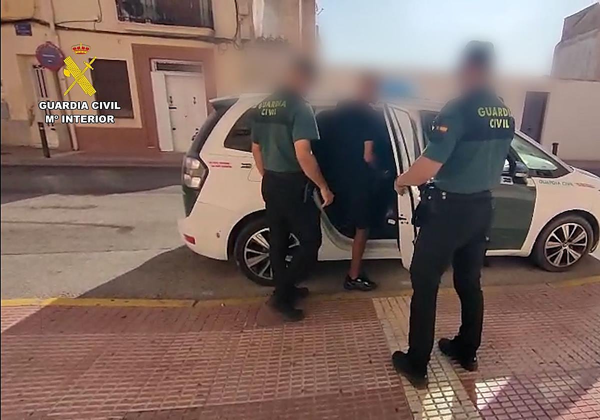 Detenido tras una oleada de robos en viviendas habitadas en San Juan y Mutxamel