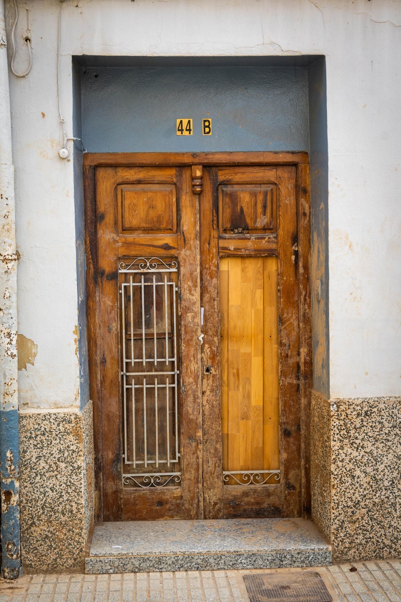FOTOS | Las dos casas de Paiporta afectadas por la dana que han sido ocupadas