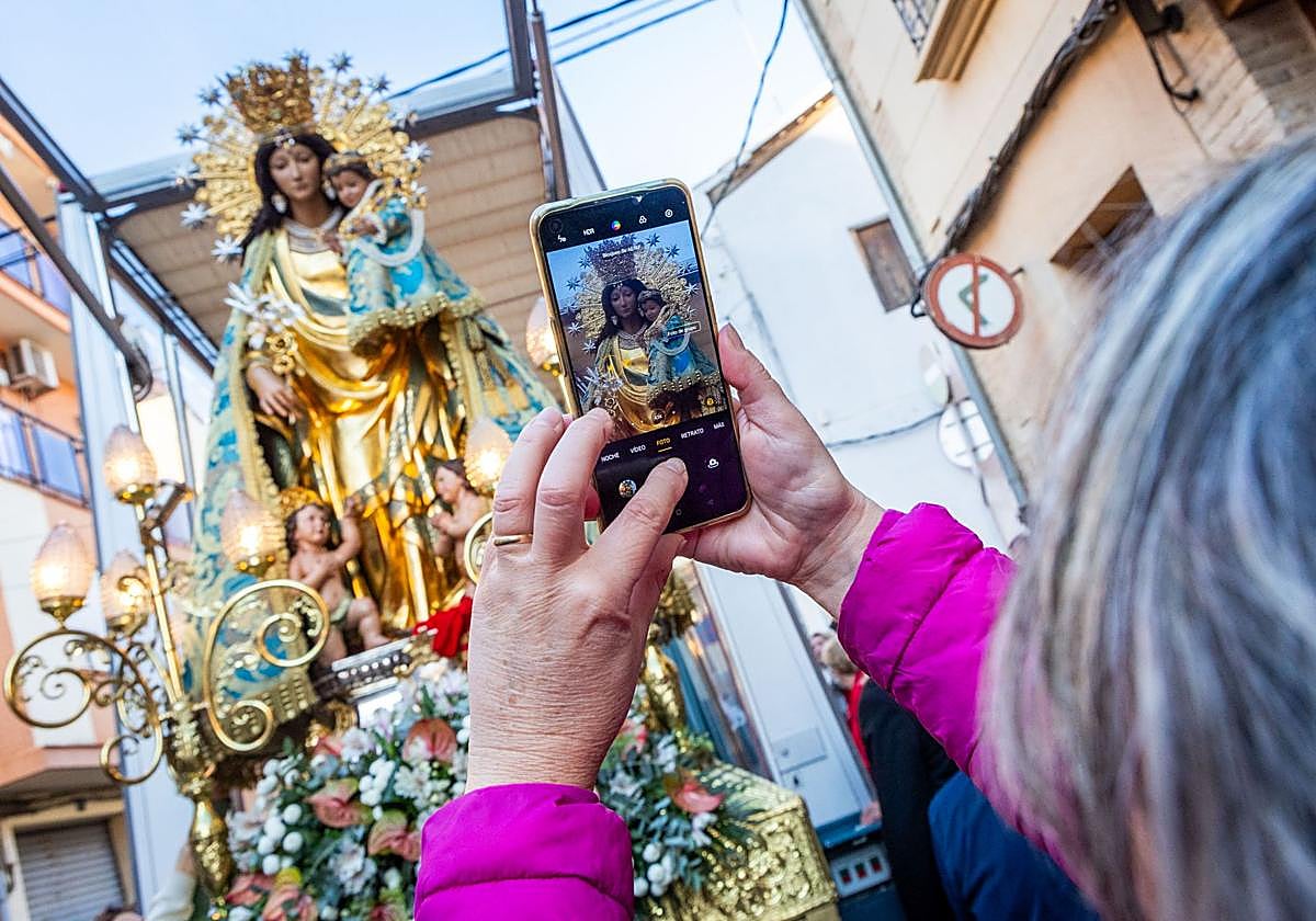 La Virgen de los Desamparados