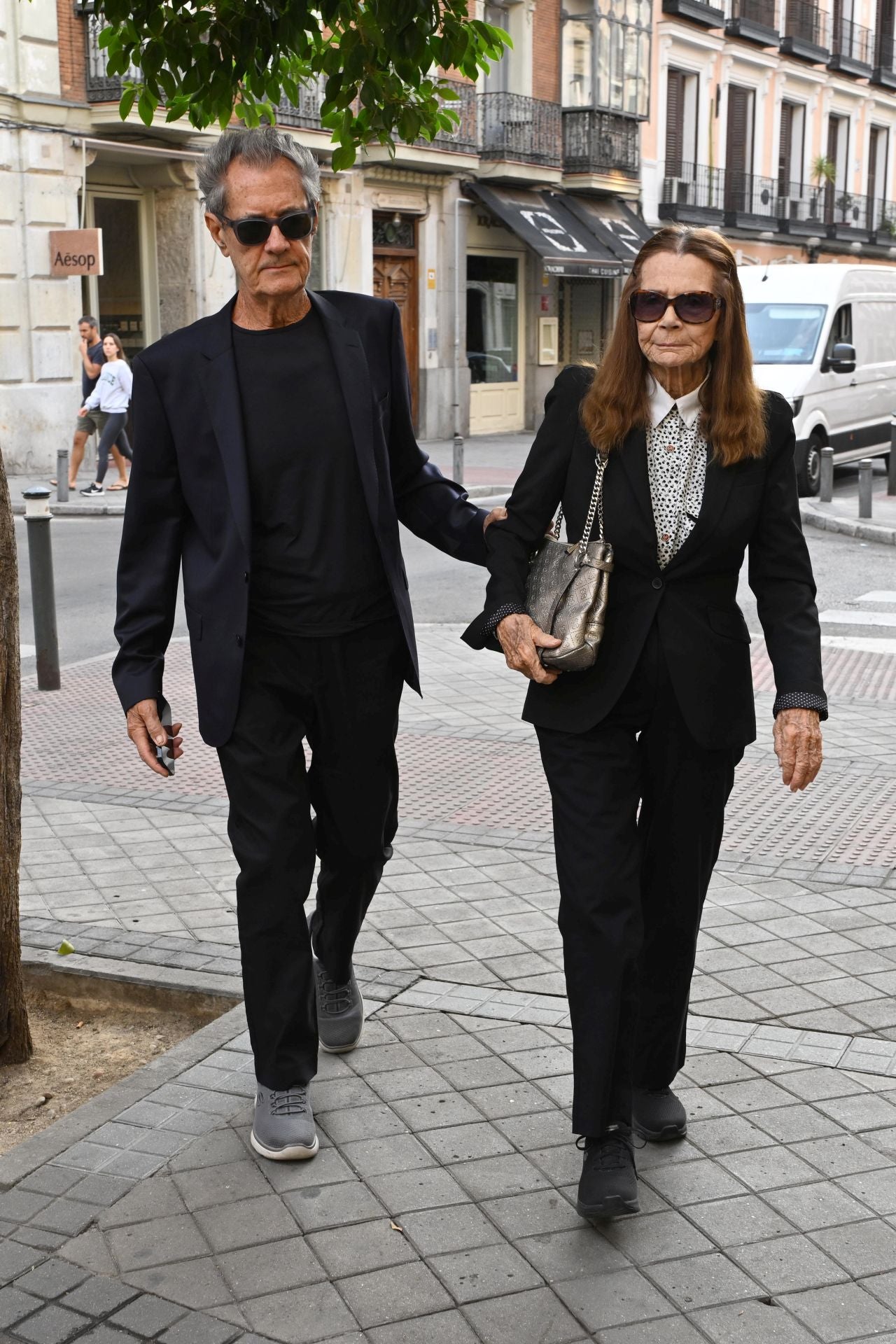 Fotos: desfile de famosos para dar el último adiós a Manolo de la Calva (Dúo Dinámico)