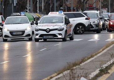 La DGT replica a las autoescuelas: solo hay retrasos en exámenes en periodos vacacionales