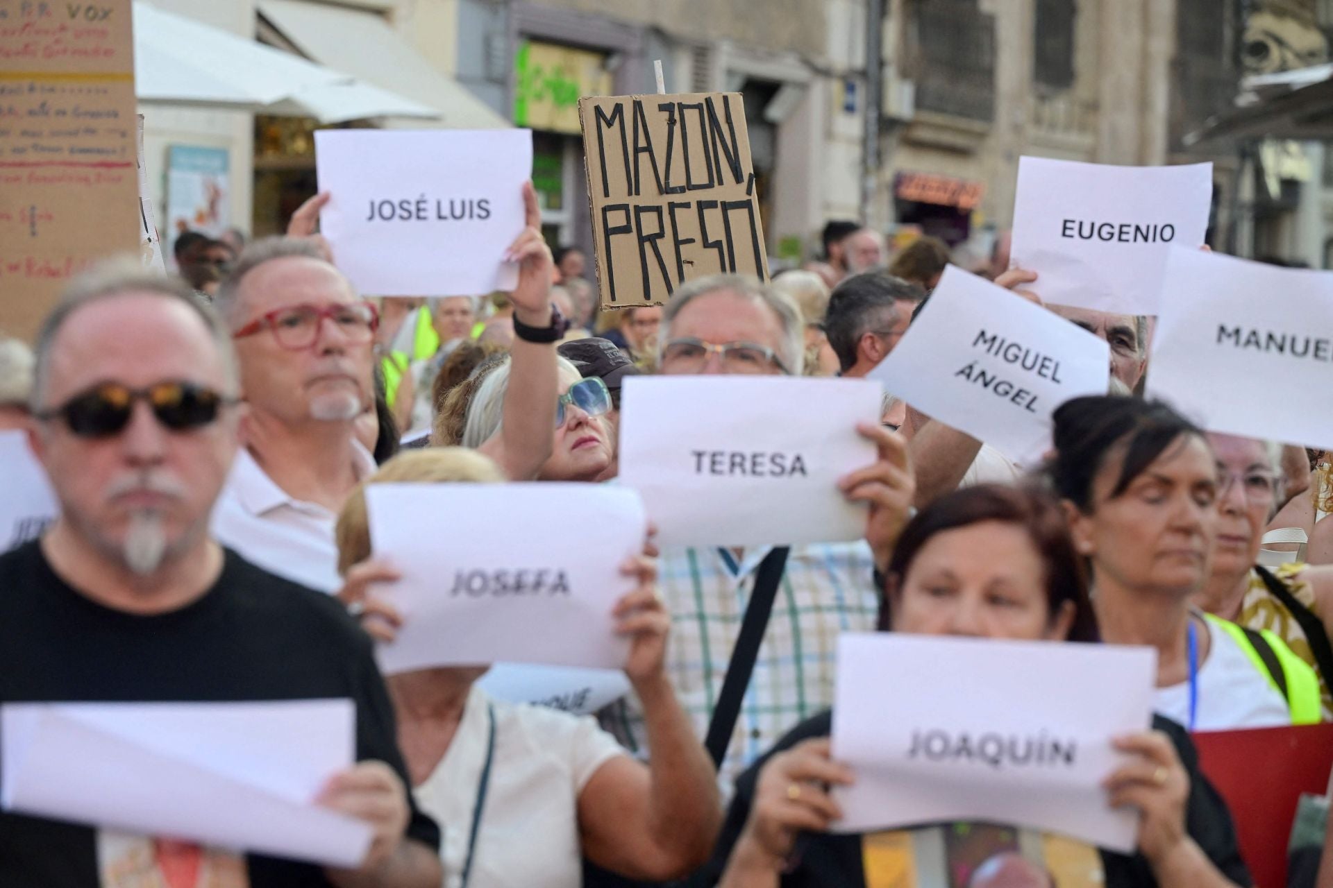 FOTOS | La décima manifestación contra Mazón en Valencia, diez meses después de la dana