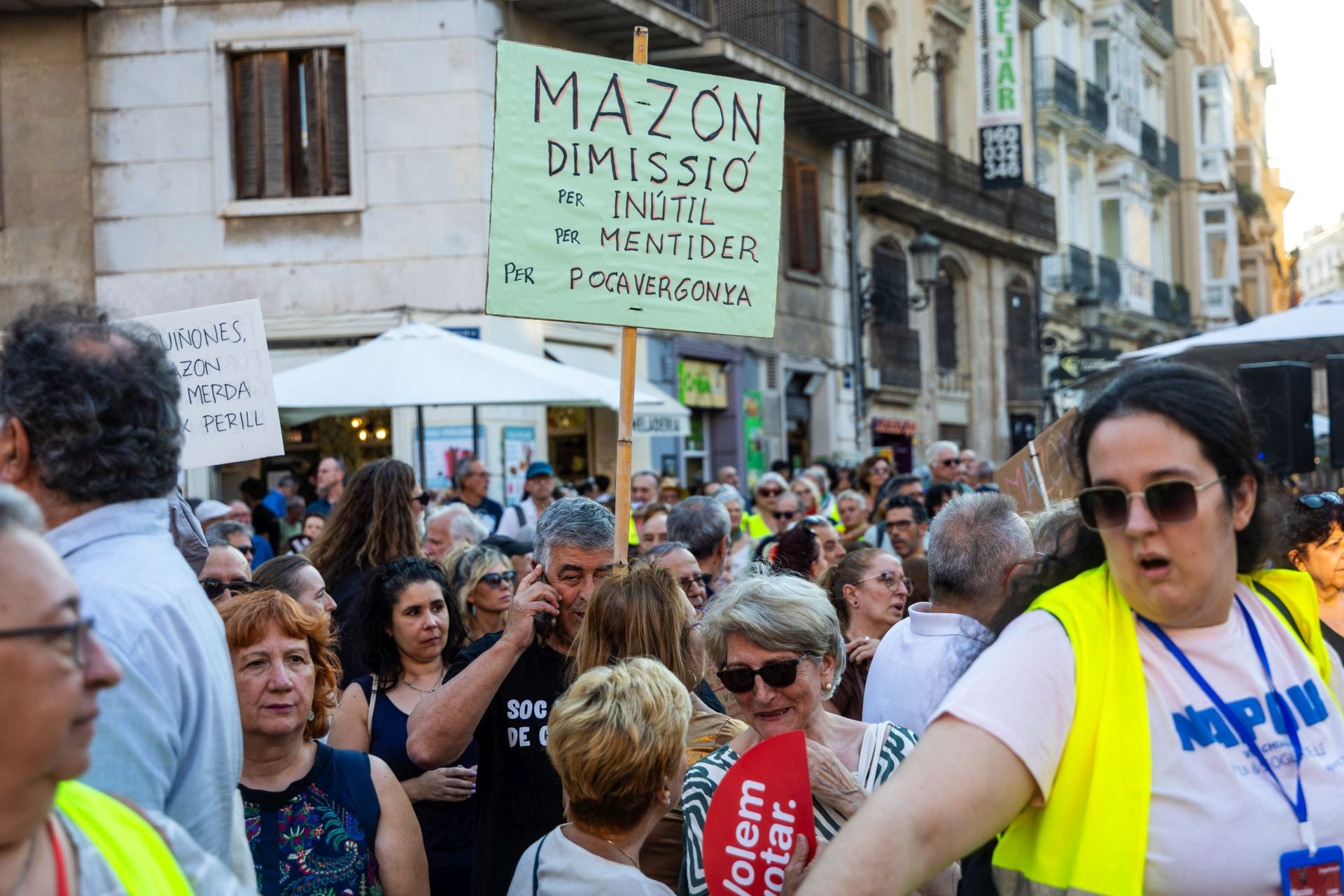 FOTOS | La décima manifestación contra Mazón en Valencia, diez meses después de la dana