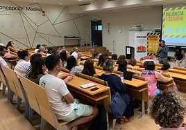 Charla de formación del Plan Valencia + Segura que se impartió antes del verano.