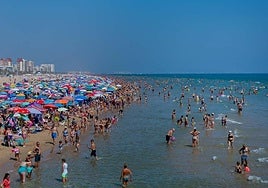 Una playa de Gandía en una imagen de archivo.