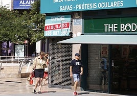 Locales comerciales del centro de la ciudad.