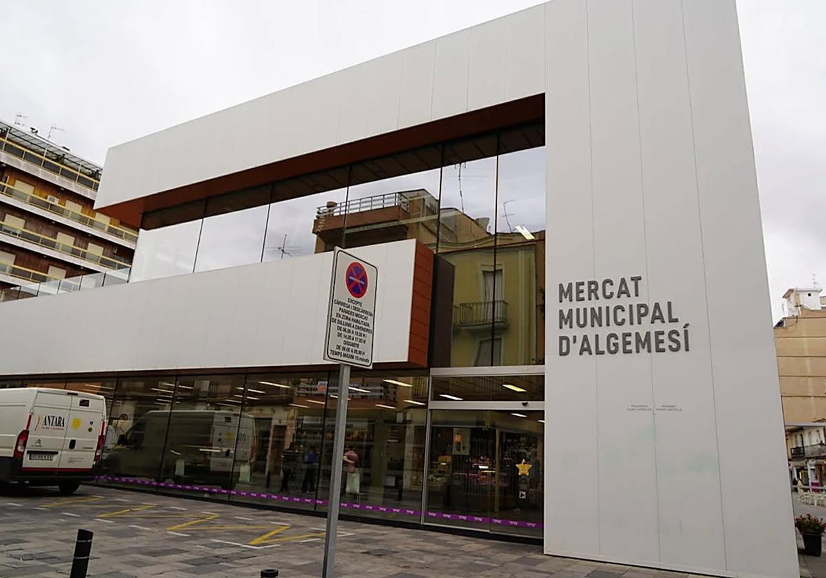Algemesí renueva su mercado municipal