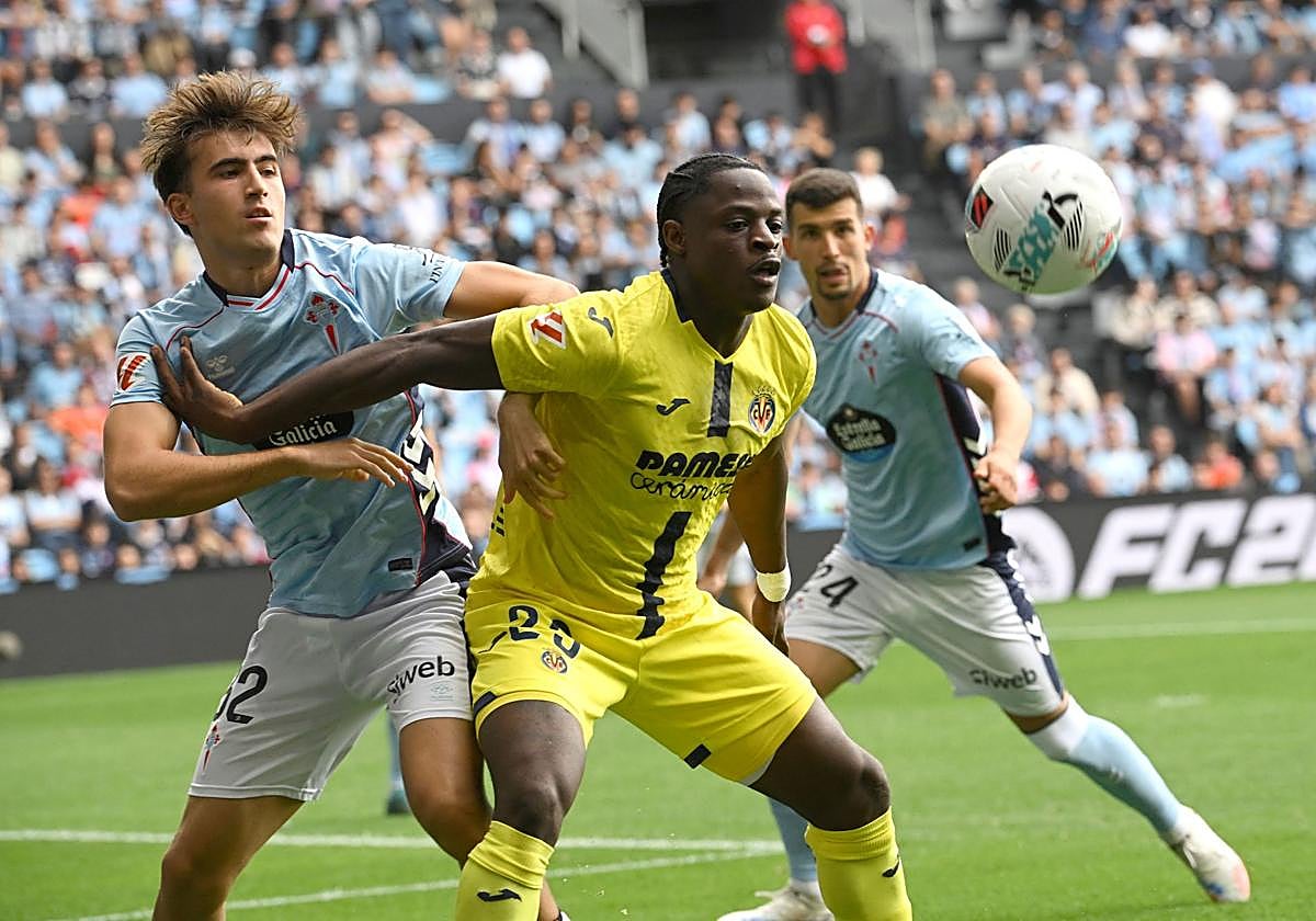 Etta Eyong, con el Villarreal.