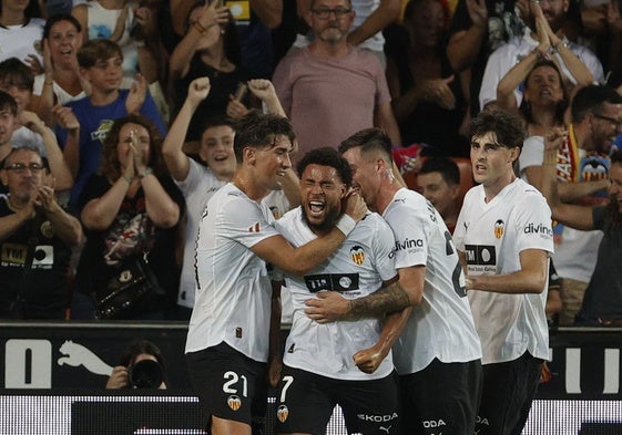 Danjuma, el jugador estrella de este nuevo Valencia.
