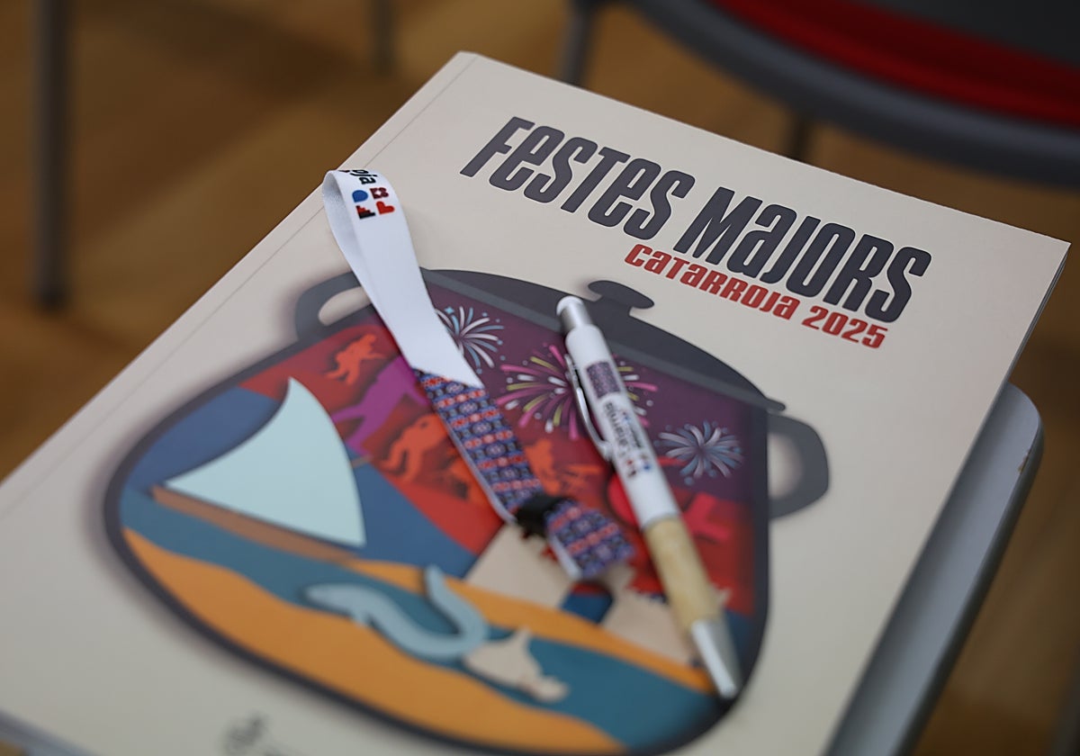 Portada del libro de fiestas.