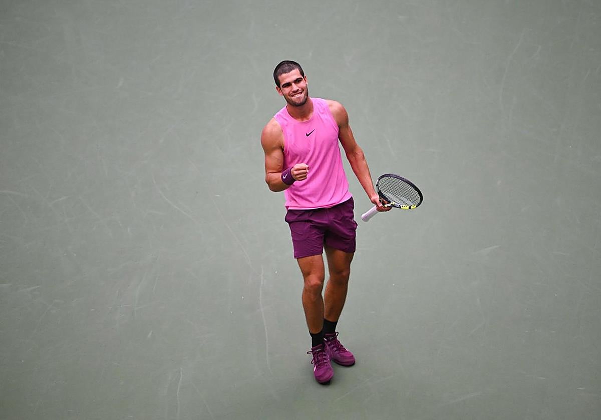 A qué hora juega Alcaraz la final del US Open y dónde verlo por televisión