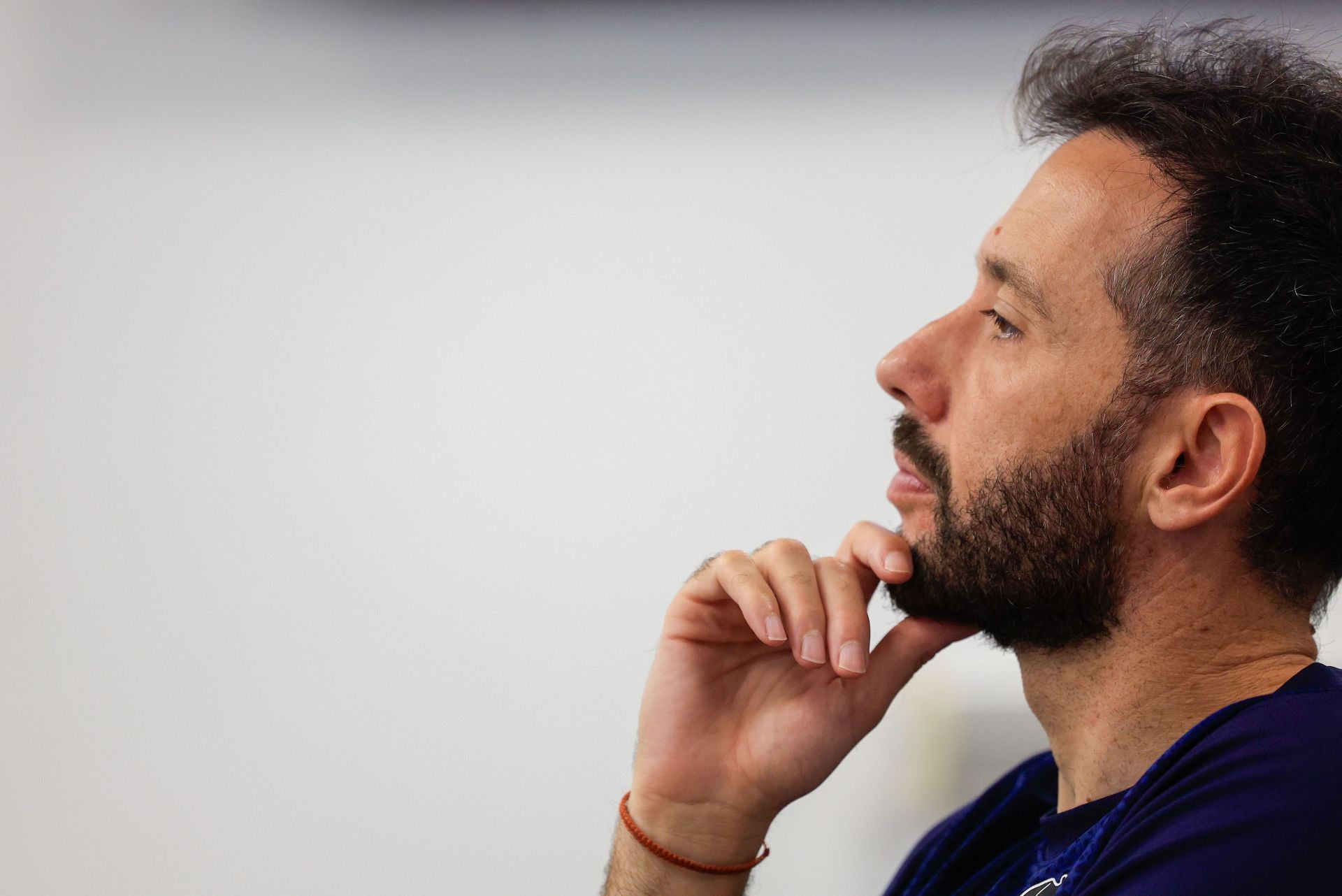 Carlos Corberán, durante la presentación de Largie Ramazani y Lucas Beltrán.