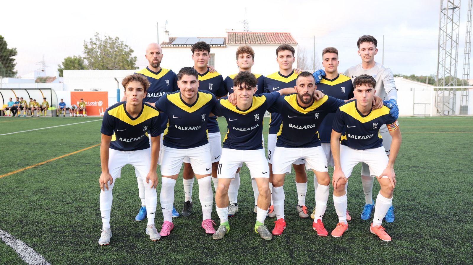 El once inicial del Dénia, que derrotó a la UD Ondarense.