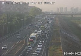 Atascos en la V-30 este miércoles, 10 de septiembre.
