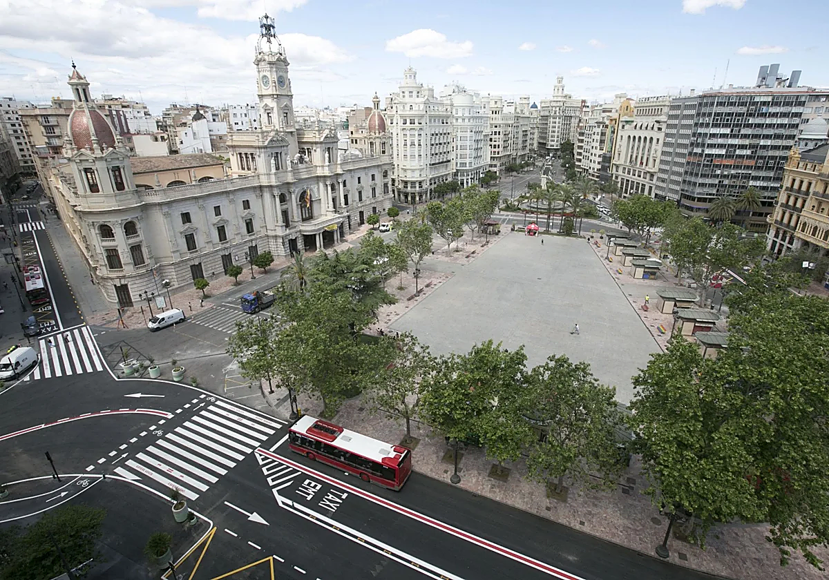 Vista aérea de la plaza del Ayuntamiento, durante las obras de peatonalización.