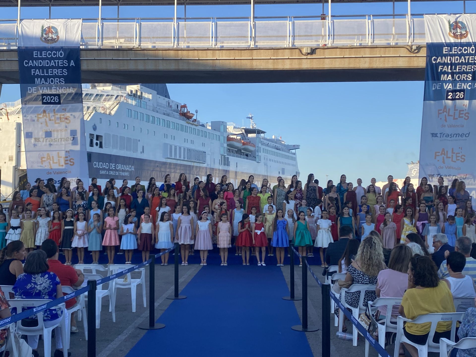 FOTOS | La presentación de las 146 aspirantes a Falleras Mayores de Valencia 2026