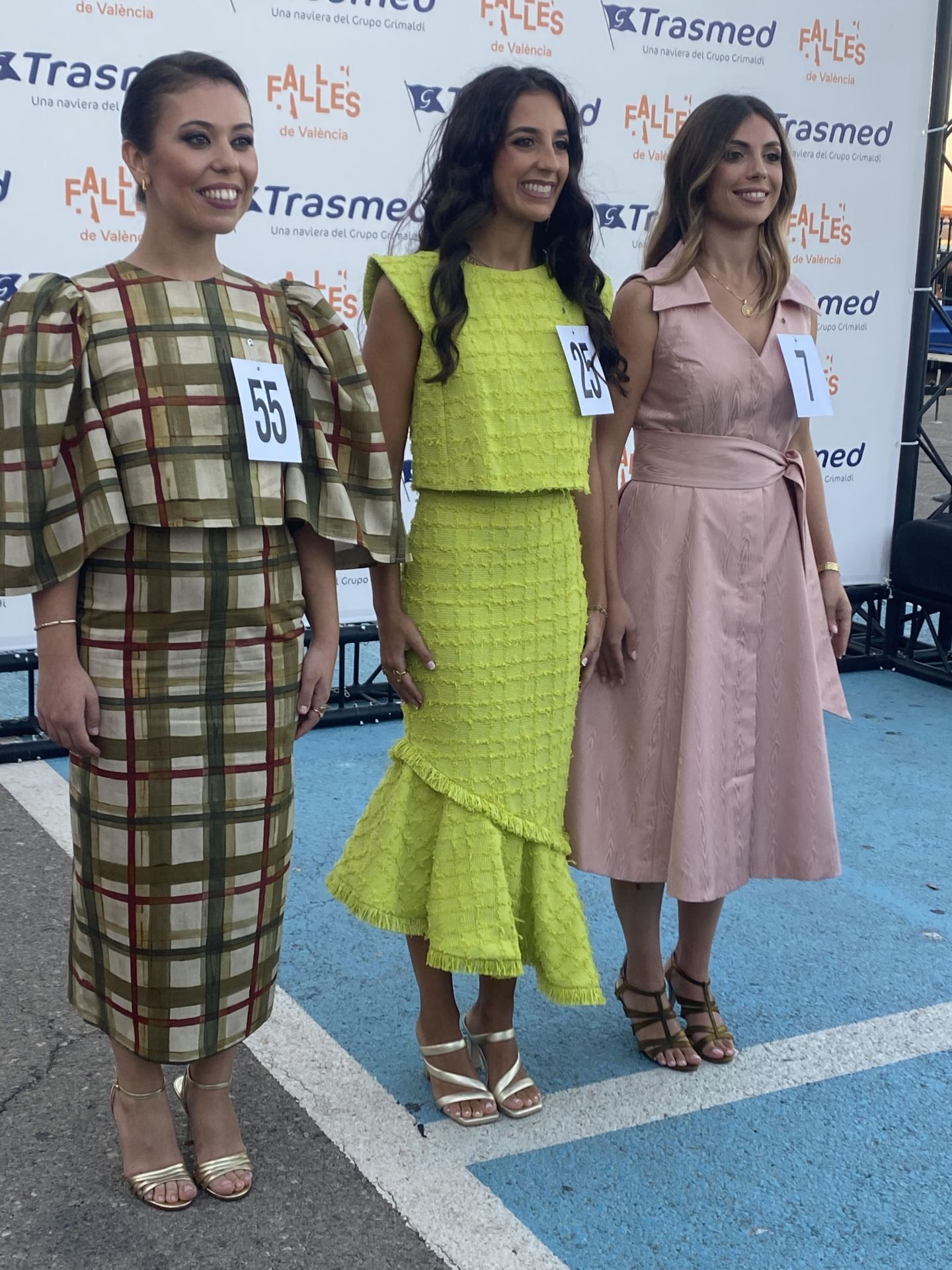 FOTOS | La presentación de las 146 aspirantes a Falleras Mayores de Valencia 2026