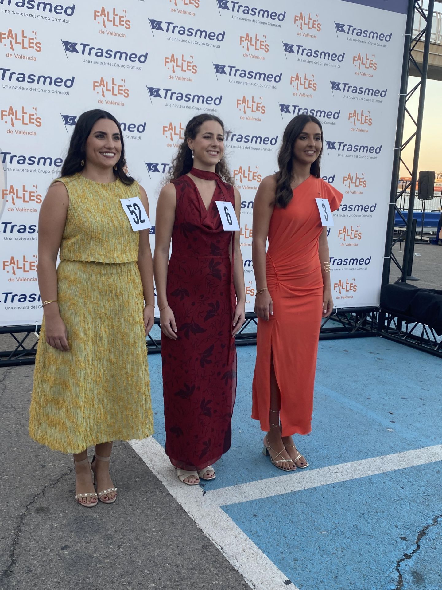 FOTOS | La presentación de las 146 aspirantes a Falleras Mayores de Valencia 2026