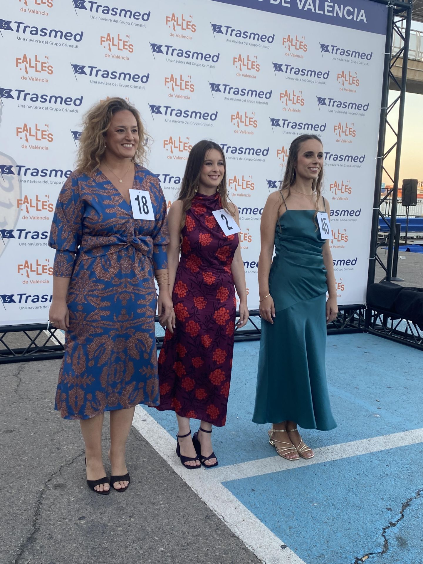 FOTOS | La presentación de las 146 aspirantes a Falleras Mayores de Valencia 2026