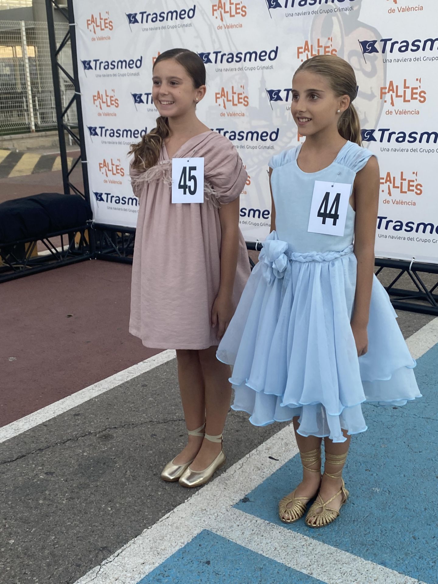 FOTOS | La presentación de las 146 aspirantes a Falleras Mayores de Valencia 2026