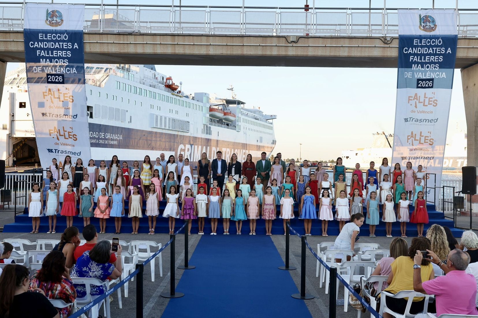 FOTOS | La presentación de las 146 aspirantes a Falleras Mayores de Valencia 2026