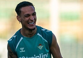 Antony, en un entrenamiento como verdiblanco.