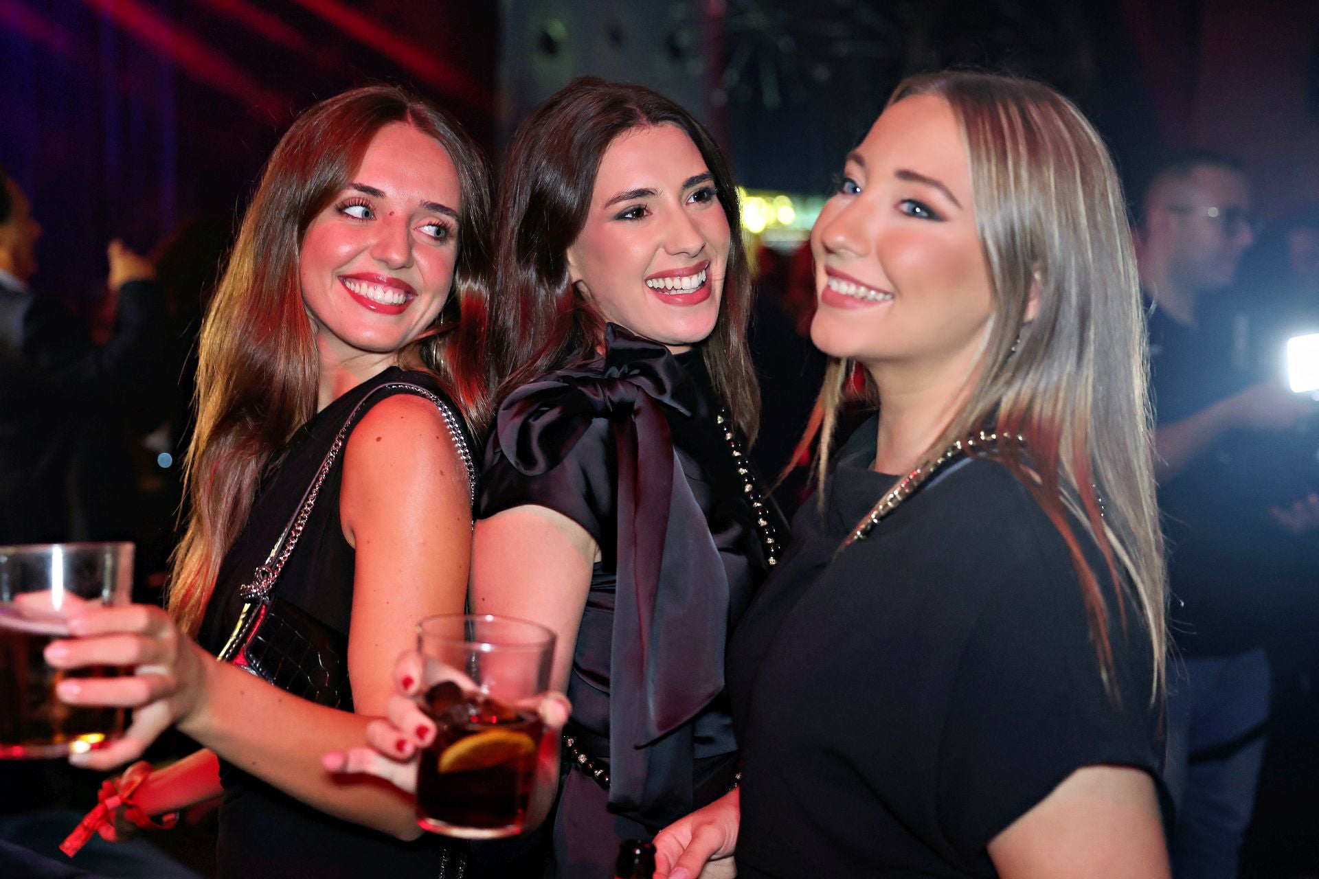 Claudia Sáez, Paula Fernández y María Mahiques.