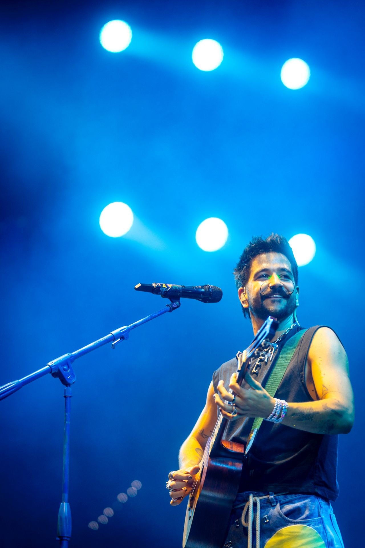 El Roig Arena de Valencia vibra con Camilo