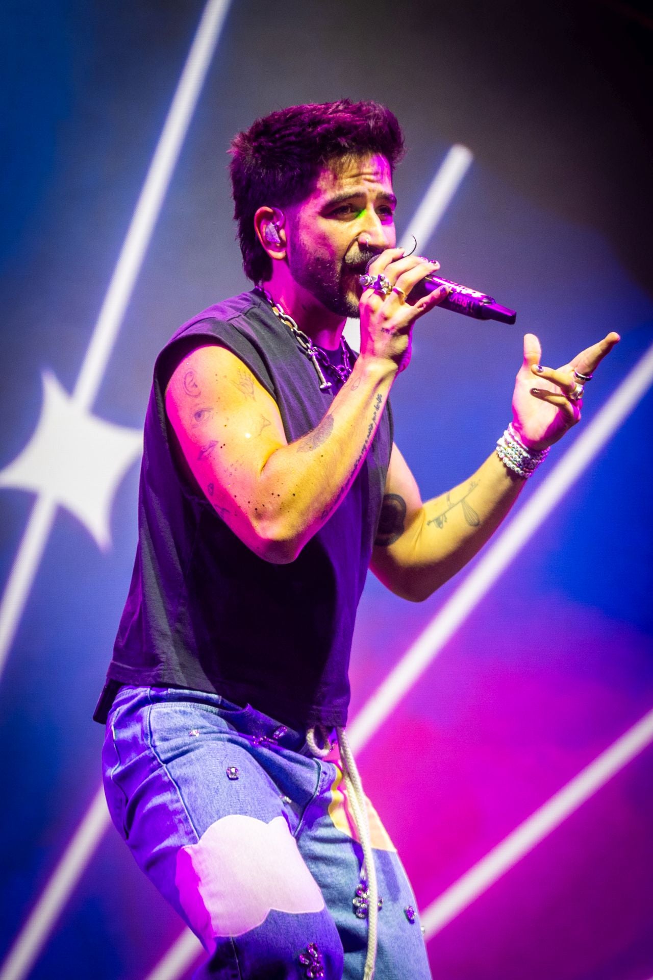 El Roig Arena de Valencia vibra con Camilo