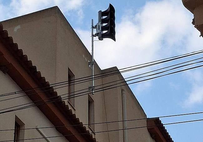 Sirena colocada en el Ayuntamiento de Sot de Chera.