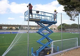 Obras en el campi de fútbol.