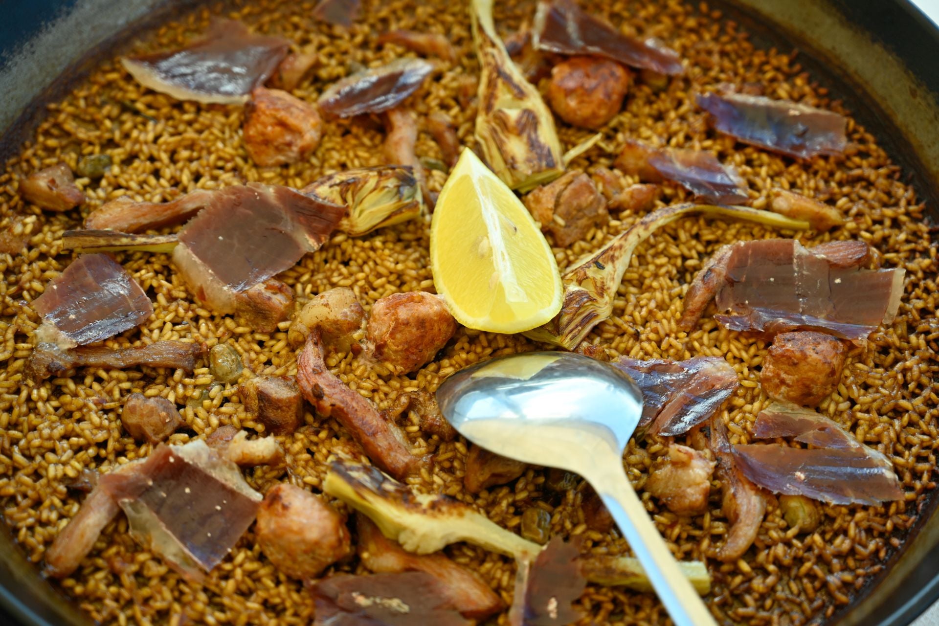 Caval Restaurant &amp; Club