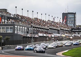 Una carrera de la GT World Challenge, en una imagen de archivo.