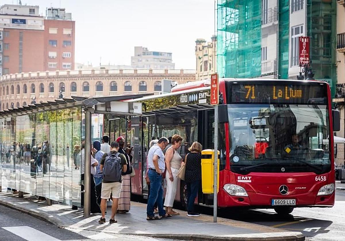Autobús de la EMT en Valencia.