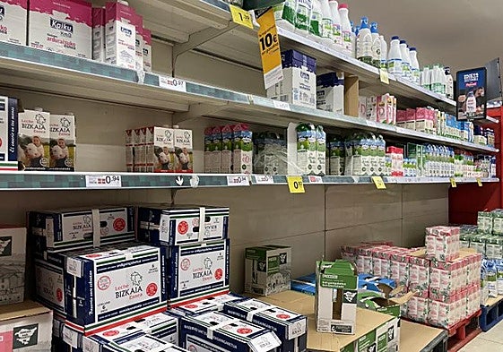 Leche en supermercados, en una imagen de archivo.