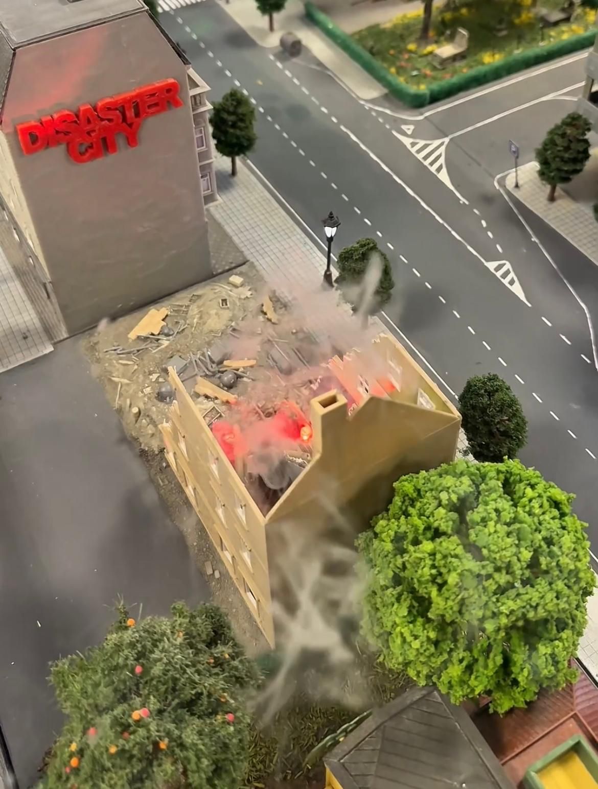 FOTOS | Miniaturas de Valencia contra incendios